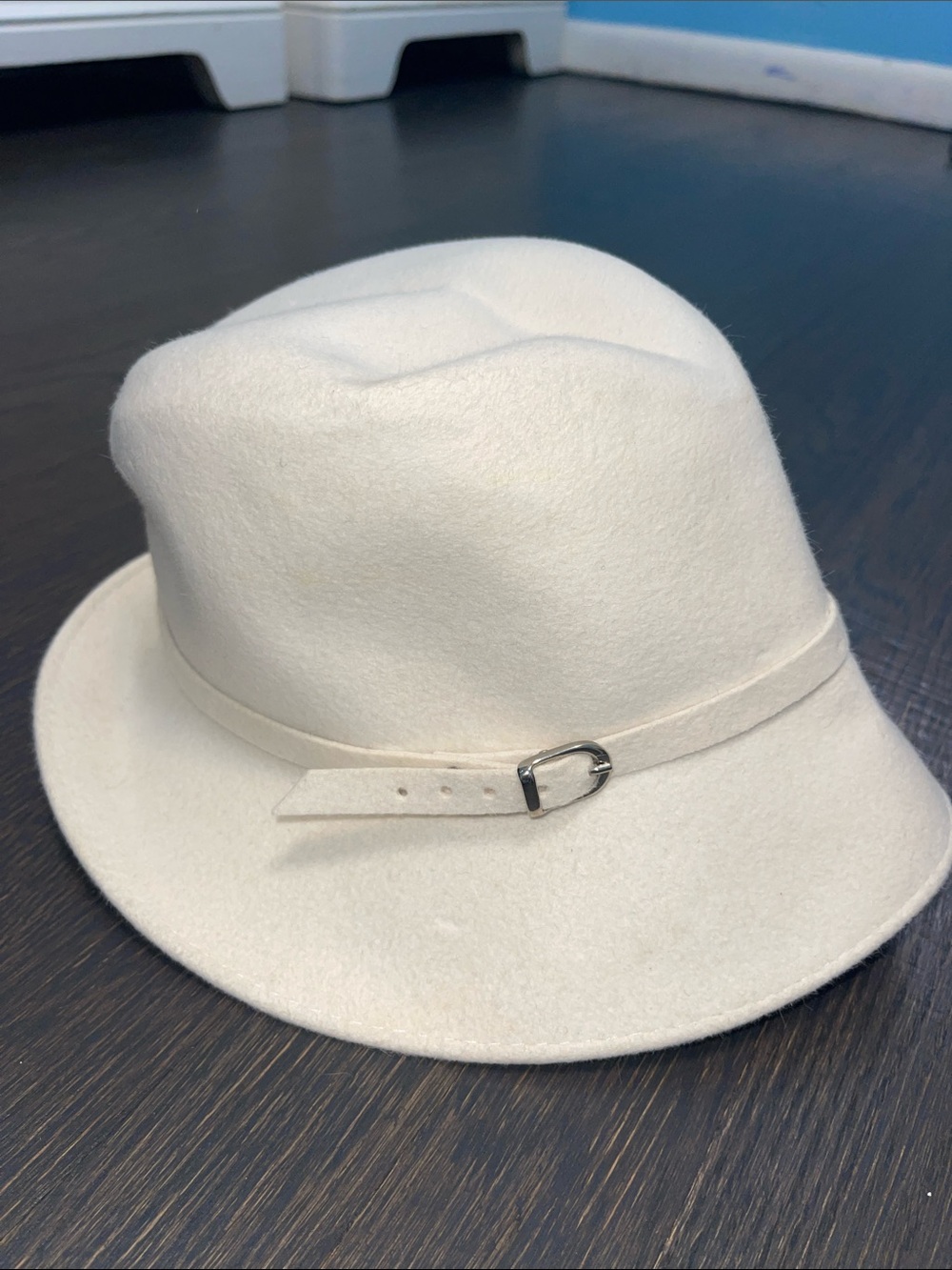 Women’s Cream Felt Bucket Hat with Buckle Detail
